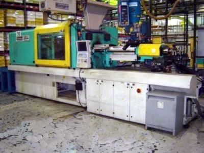 Injection Molding Machine